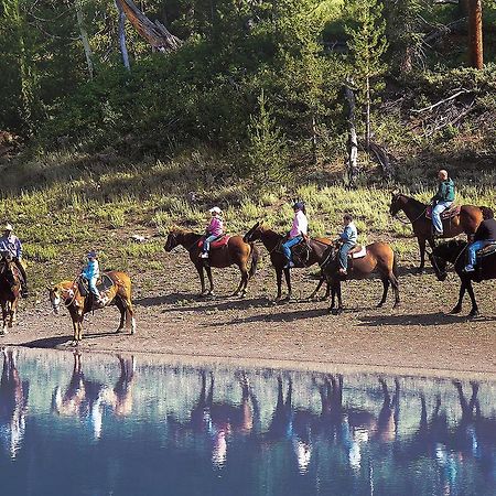 Parade Rest Ranch West Yellowstone Ngoại thất bức ảnh